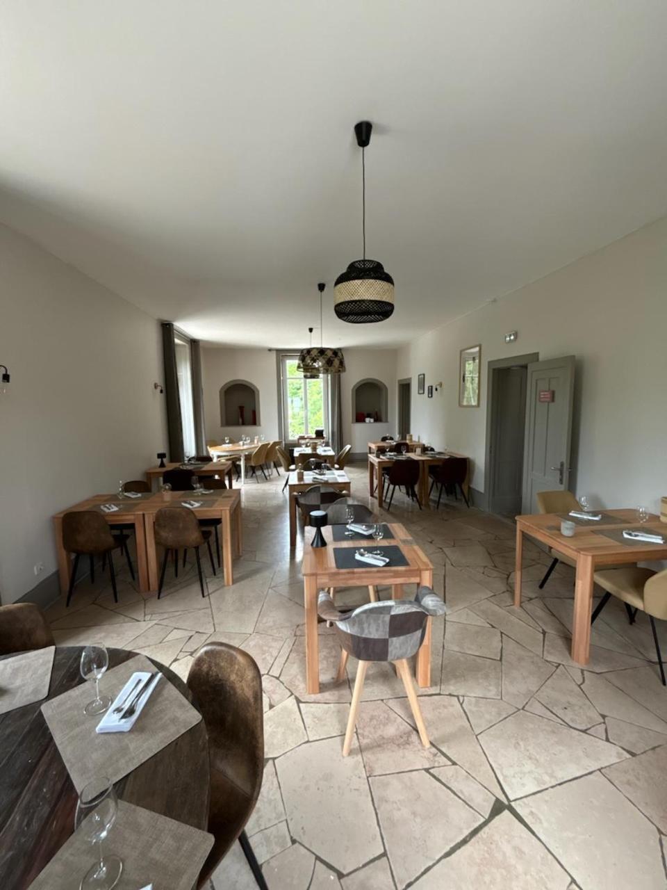 Logis Hotel & Restaurant Le Parcey Kültér fotó